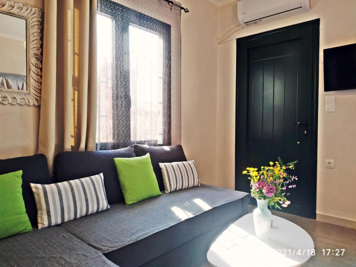 Old Harbour Apartments By Corfuescapes 盖奥斯 外观 照片